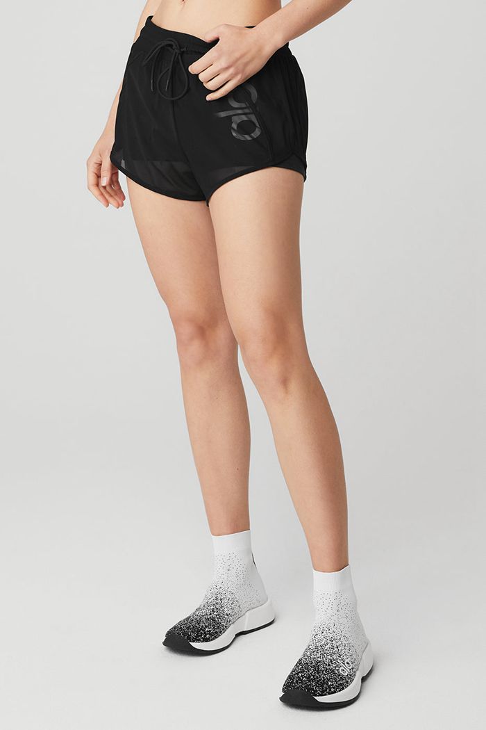 Alo Yoga Ambience Women's Short Black | PAHEXOM-54