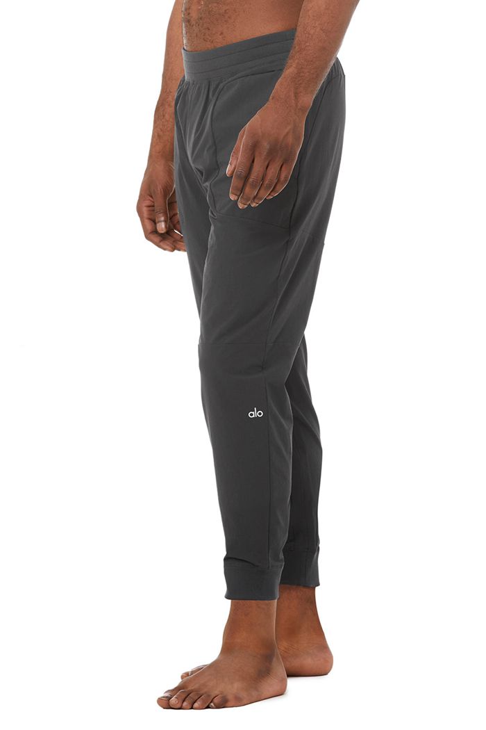 Alo Yoga Co-Op Men's Pants Dark Grey | ICNHLUG-97