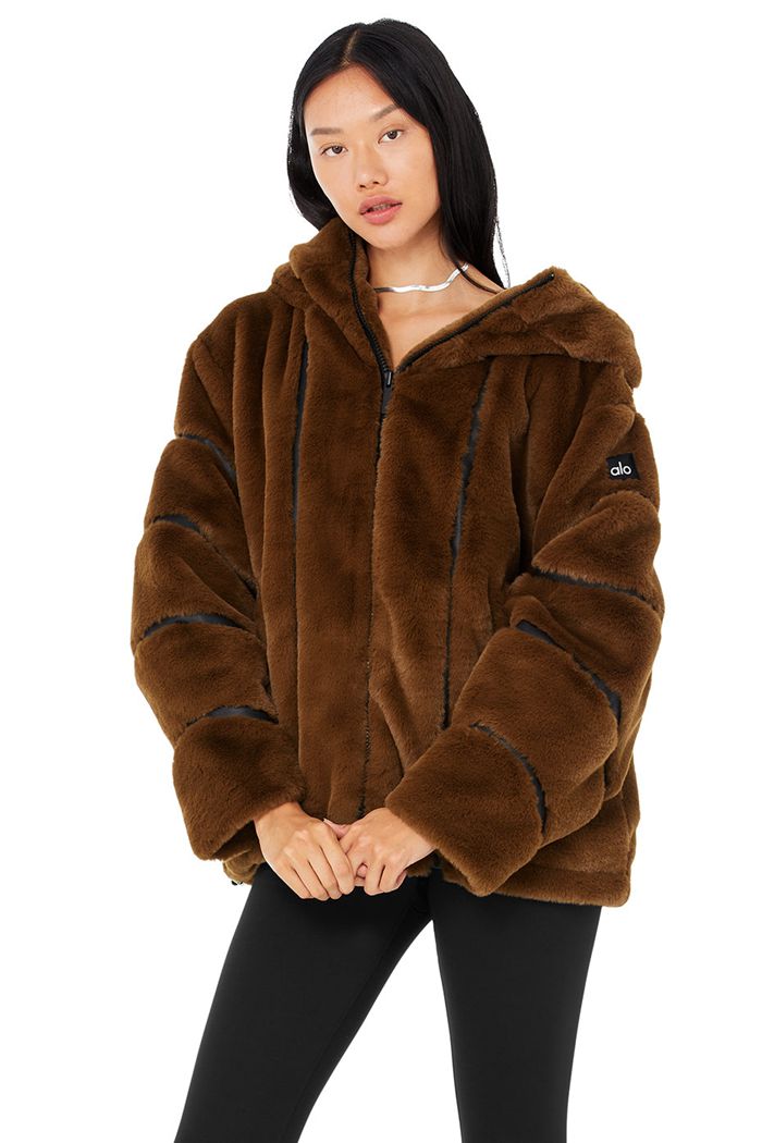 Alo Yoga Knock Out Faux Fur Women's Jackets Chocolate | HXKZNEQ-19