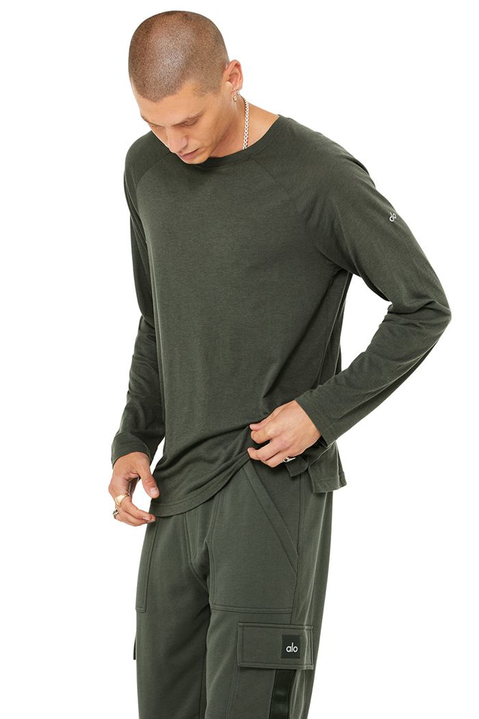 Alo Yoga Triumph Tee Men's Long Sleeve Dark Green | ALSFEJV-87