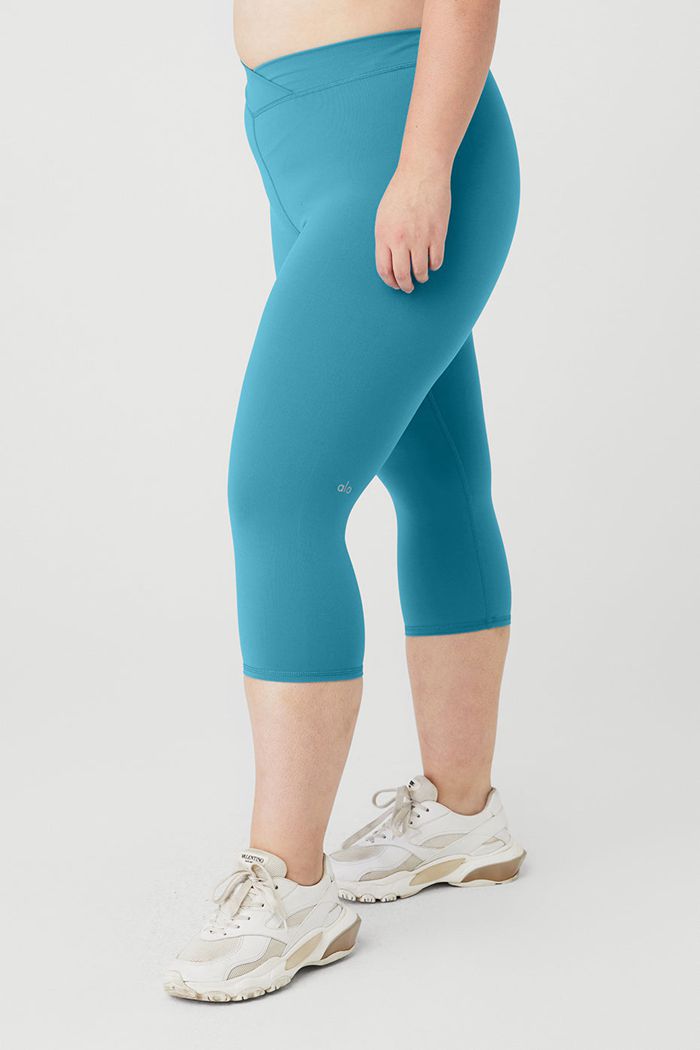 Alo Yoga Airbrush V-Cut Define Capri Women's Pants Blue | PTZCBEF-83