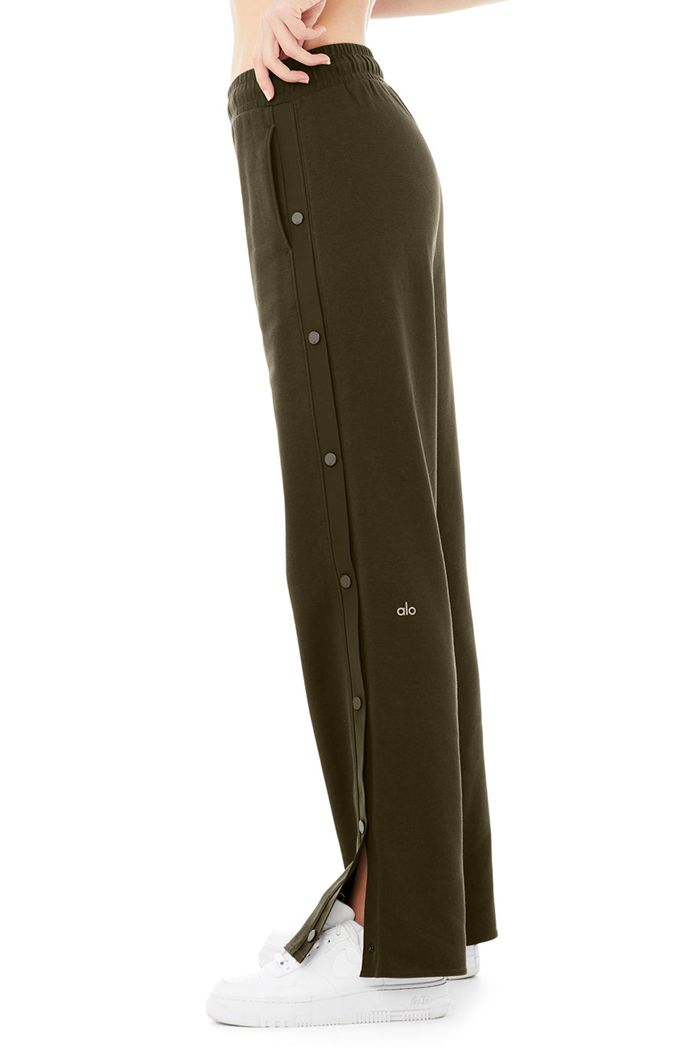 Alo Yoga Courtside Tearaway Snap Women's Pants Dark Olive | EFMCKTO-19