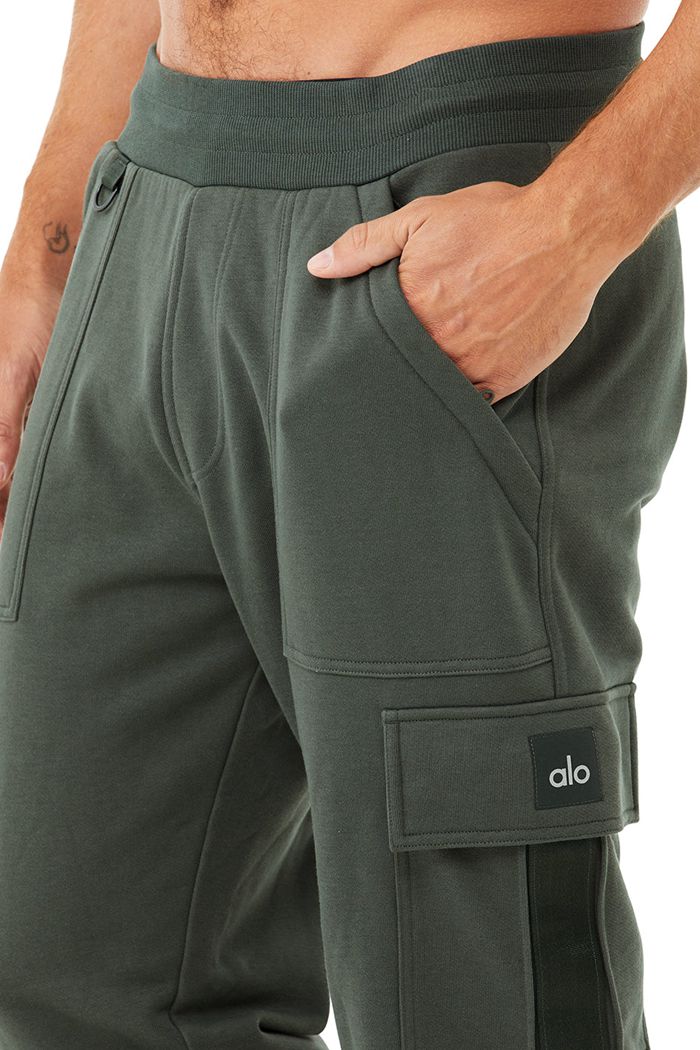 Alo Yoga Highline Cargo Sweat Men's Pants Dark Green | BJHCWZD-71